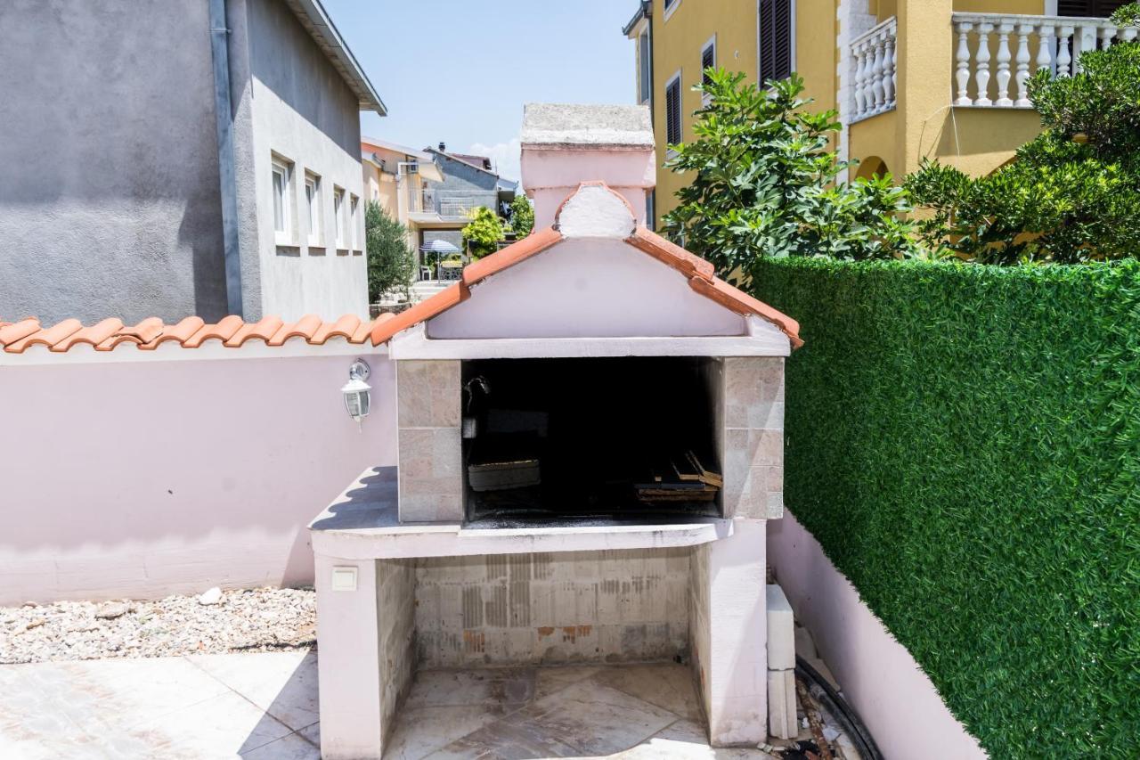 Apartments Dovana Kaštela 外观 照片