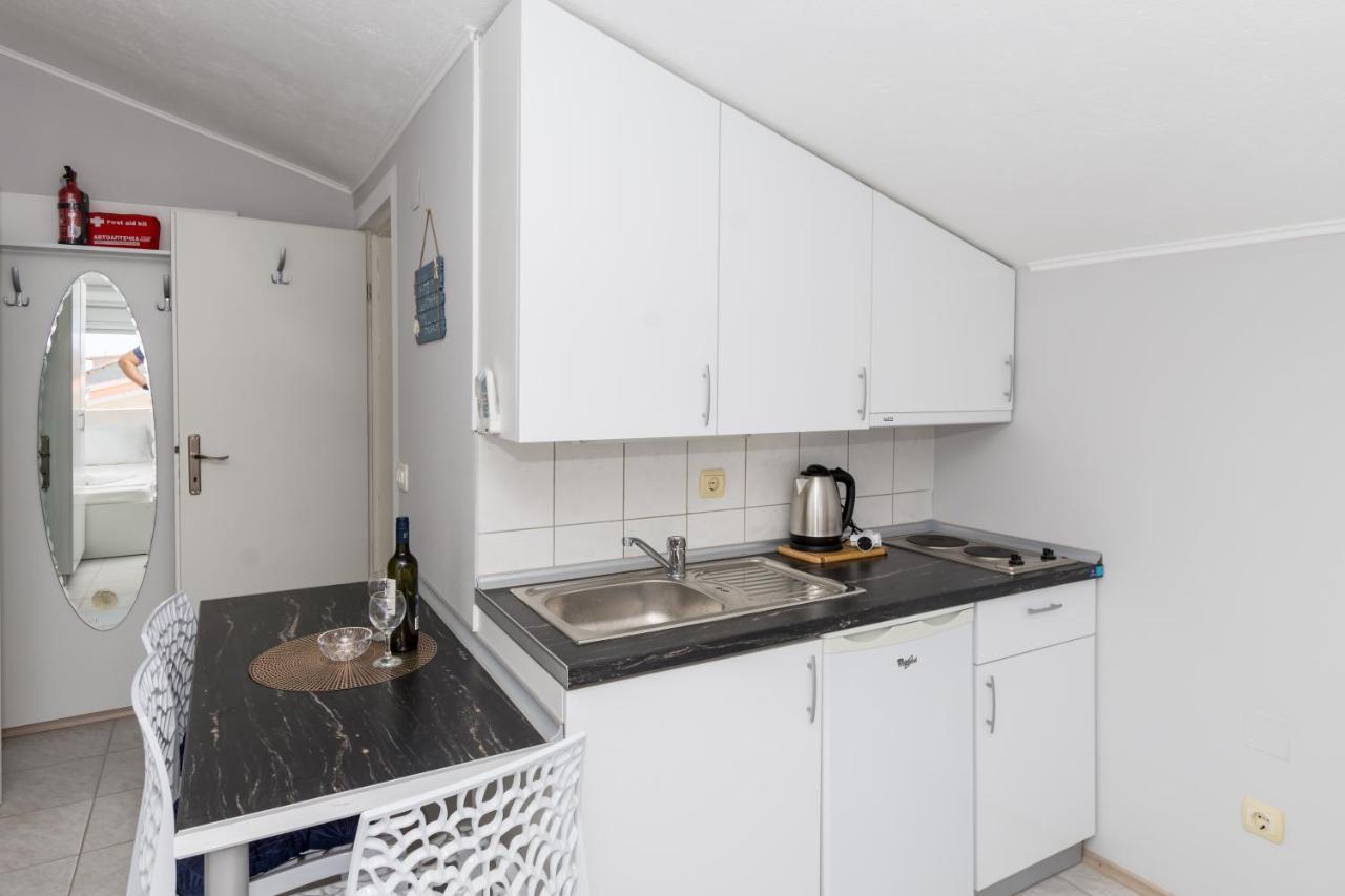 Apartments Dovana Kaštela 外观 照片