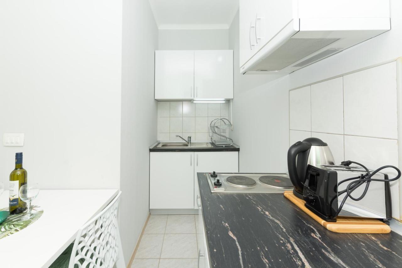 Apartments Dovana Kaštela 外观 照片