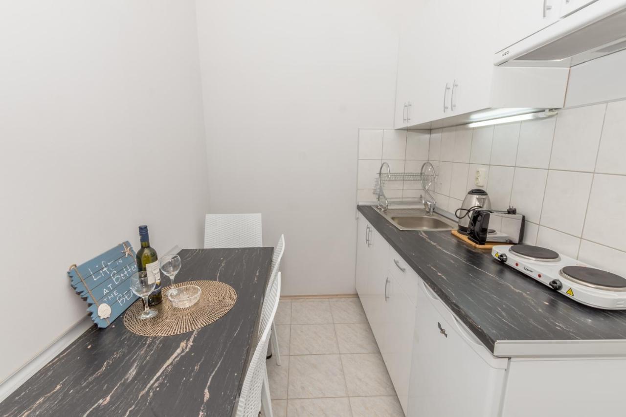 Apartments Dovana Kaštela 外观 照片