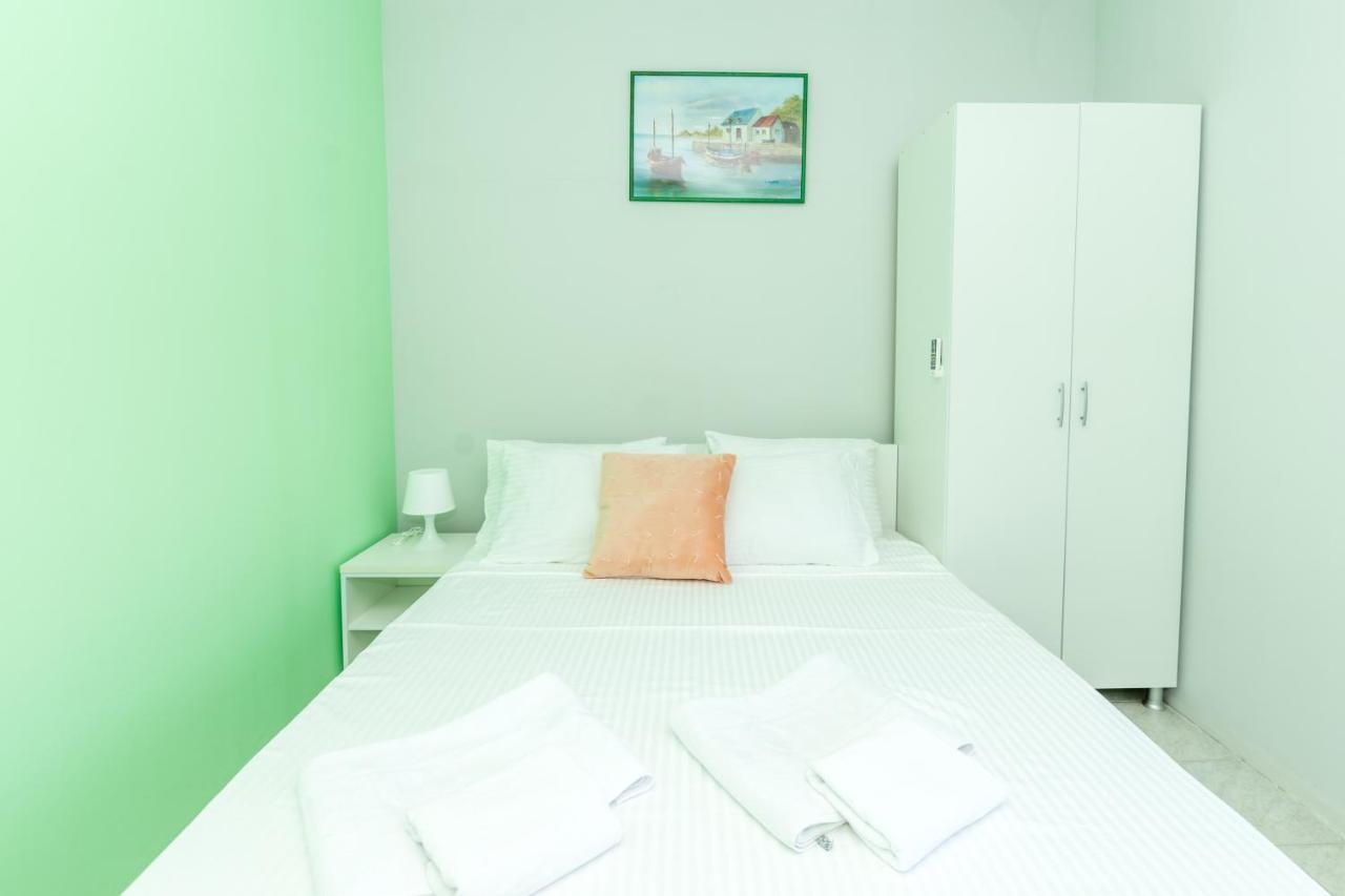 Apartments Dovana Kaštela 外观 照片