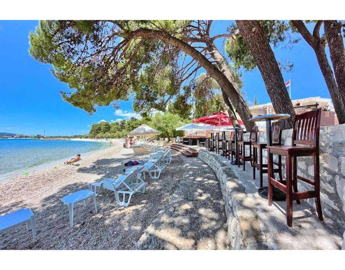 Apartments Dovana Kaštela 外观 照片