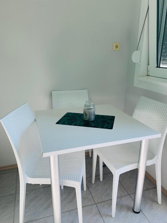 Apartments Dovana Kaštela 外观 照片